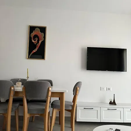Prime * Tirana